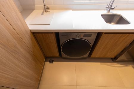 Apartamento à venda com 67m², 2 quartos e 1 vagaÁrea de Serviço