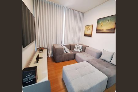 Apartamento para alugar com 62m², 2 quartos e 1 vagaSala