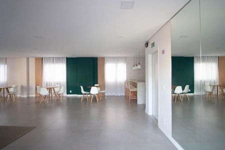 Apartamento para alugar com 40m², 2 quartos e sem vaga Apartamento para alugar com 40m², 2 quartos e sem vagaÁrea comum - Salão de festas