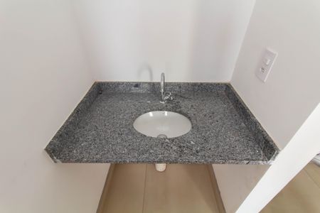 Apartamento para alugar com 40m², 2 quartos e sem vaga Apartamento para alugar com 40m², 2 quartos e sem vagaBanheiro