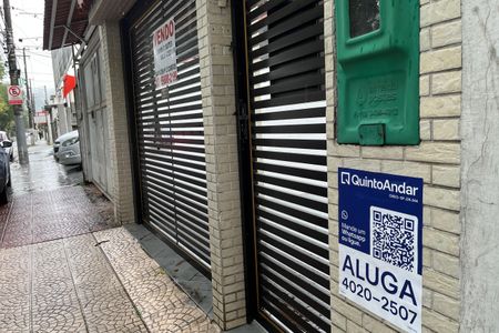 Casa para alugar com 152m², 2 quartos e 2 vagas Casa para alugar com 152m², 2 quartos e 2 vagasPlaca