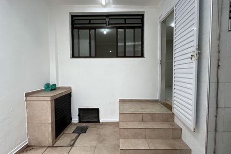 Casa para alugar com 152m², 2 quartos e 2 vagas Casa para alugar com 152m², 2 quartos e 2 vagasÁrea de Serviço