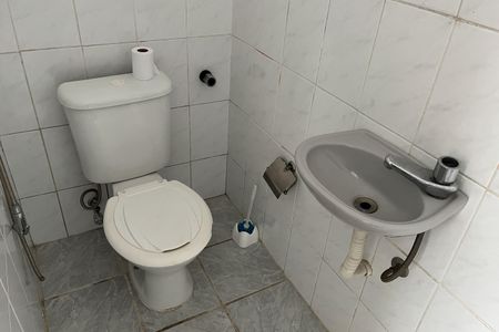 Casa para alugar com 152m², 2 quartos e 2 vagas Casa para alugar com 152m², 2 quartos e 2 vagasBanheiro de serviço