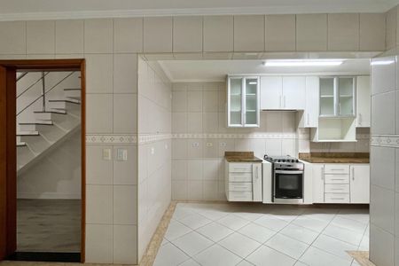 Casa para alugar com 152m², 2 quartos e 2 vagas Casa para alugar com 152m², 2 quartos e 2 vagasCozinha