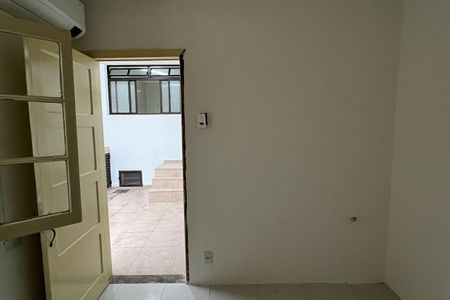 Casa para alugar com 152m², 2 quartos e 2 vagas Casa para alugar com 152m², 2 quartos e 2 vagasQuarto de Serviço