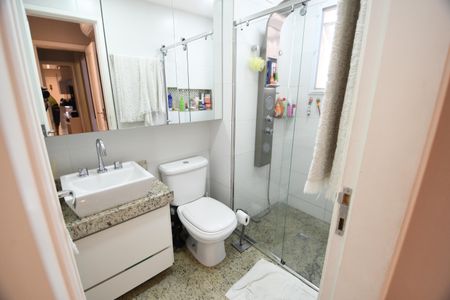 Apartamento à venda com 83m², 3 quartos e 2 vagasBanheiro Suíte