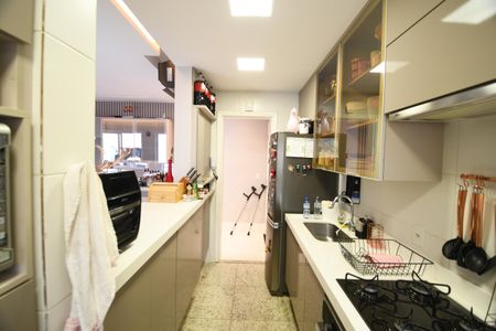 Apartamento à venda com 83m², 3 quartos e 2 vagasCozinha