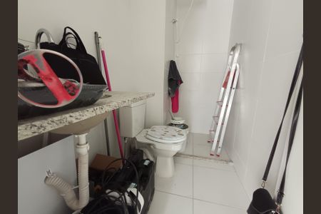 Apartamento à venda com 58m², 3 quartos e 1 vaga Apartamento à venda com 58m², 3 quartos e 1 vagaBanheiro Social