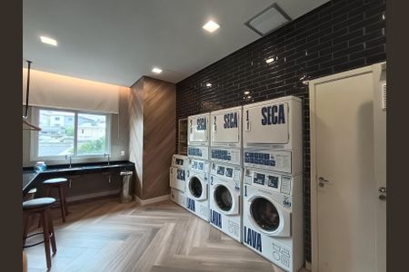 Apartamento à venda com 58m², 3 quartos e 1 vaga Apartamento à venda com 58m², 3 quartos e 1 vagaÁrea comum - Lavanderia