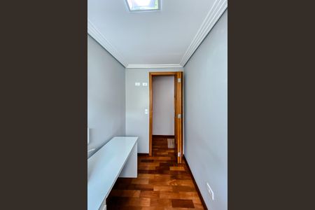 Casa para alugar com 340m², 5 quartos e 5 vagas Casa para alugar com 340m², 5 quartos e 5 vagasEscritório