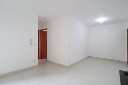 Sala de apartamento para alugar com 2 quartos, 52m² em Jardim Botânico, Uberlândia