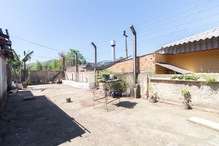 Casa à venda com 120m², 2 quartos e 2 vagasQuintal