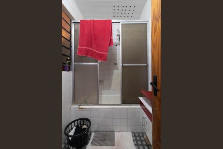 Casa à venda com 120m², 2 quartos e 2 vagasBanheiro Social