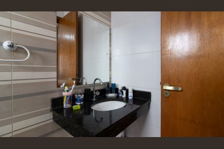 Casa à venda com 90m², 2 quartos e 2 vagas Casa à venda com 90m², 2 quartos e 2 vagasBanheiro da Suíte