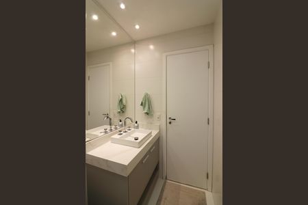 Apartamento à venda com 77m², 2 quartos e 1 vagaBanheiro da Suíte