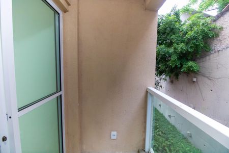 Apartamento à venda com 70m², 3 quartos e 1 vaga Apartamento à venda com 70m², 3 quartos e 1 vagaSacada
