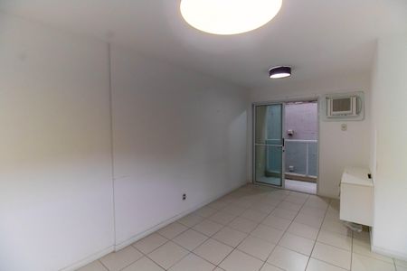 Sala de apartamento à venda com 3 quartos, 70m² em Fátima, Niterói