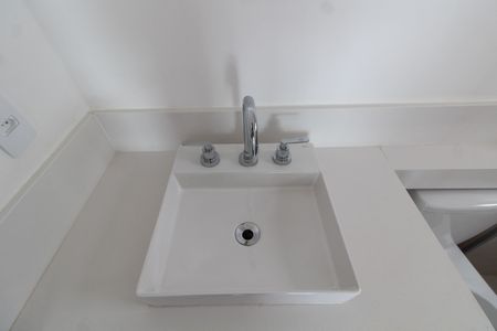 Casa de condomínio à venda com 138m², 3 quartos e 4 vagas Casa de condomínio à venda com 138m², 3 quartos e 4 vagasBanheiro da Suíte 1