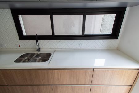 Casa de condomínio à venda com 138m², 3 quartos e 4 vagas Casa de condomínio à venda com 138m², 3 quartos e 4 vagasCozinha