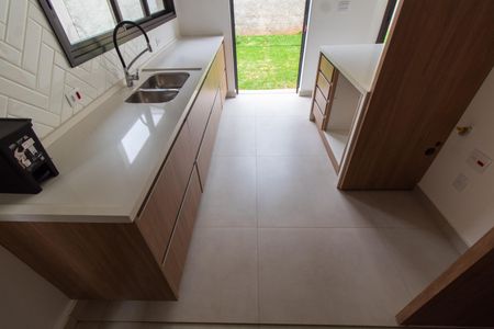 Casa de condomínio à venda com 138m², 3 quartos e 4 vagas Casa de condomínio à venda com 138m², 3 quartos e 4 vagasCozinha