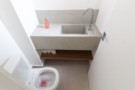 Casa de condomínio à venda com 138m², 3 quartos e 4 vagas Casa de condomínio à venda com 138m², 3 quartos e 4 vagasLavabo