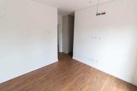 Casa de condomínio à venda com 138m², 3 quartos e 4 vagas Casa de condomínio à venda com 138m², 3 quartos e 4 vagasSuíte 3