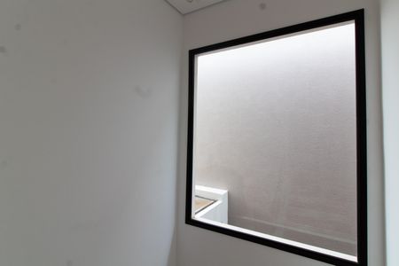 Casa de condomínio à venda com 138m², 3 quartos e 4 vagas Casa de condomínio à venda com 138m², 3 quartos e 4 vagasEscada