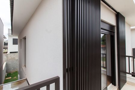 Casa de condomínio à venda com 138m², 3 quartos e 4 vagas Casa de condomínio à venda com 138m², 3 quartos e 4 vagasSacada da Suíte 3