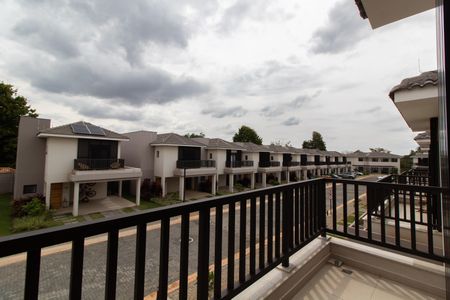 Casa de condomínio à venda com 138m², 3 quartos e 4 vagas Casa de condomínio à venda com 138m², 3 quartos e 4 vagasSacada da Suíte 3