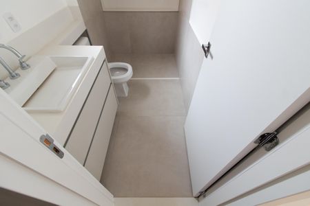 Casa de condomínio à venda com 138m², 3 quartos e 4 vagas Casa de condomínio à venda com 138m², 3 quartos e 4 vagasBanheiro da Suíte 3
