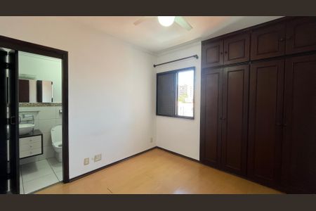 Apartamento para alugar com 77m², 2 quartos e 1 vagaSuíte 