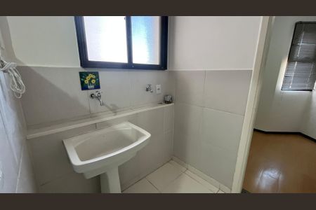 Apartamento para alugar com 77m², 2 quartos e 1 vagaÁrea de Serviço