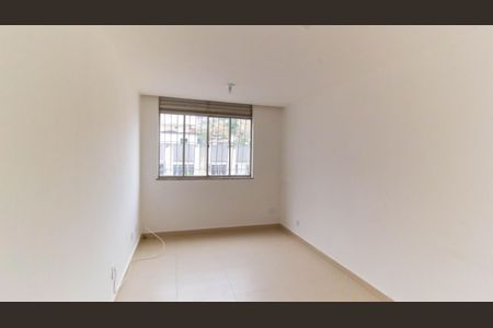 Sala de apartamento para alugar com 3 quartos, 60m² em Santa Rosa, Niterói