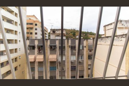 Vista da Sala de apartamento para alugar com 3 quartos, 60m² em Santa Rosa, Niterói