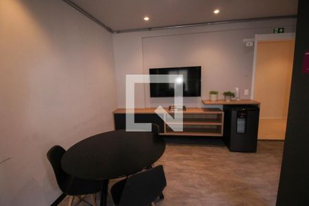 Apartamento à venda com 24m², 1 quarto e sem vaga Apartamento à venda com 24m², 1 quarto e sem vagaSala de jogos