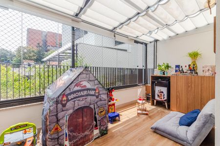 Apartamento à venda com 130m², 3 quartos e 2 vagasVaranda da Suíte 2