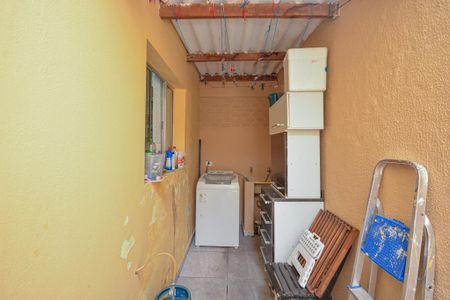 Casa para alugar com 75m², 2 quartos e 1 vaga Casa para alugar com 75m², 2 quartos e 1 vagaÁrea de Serviço