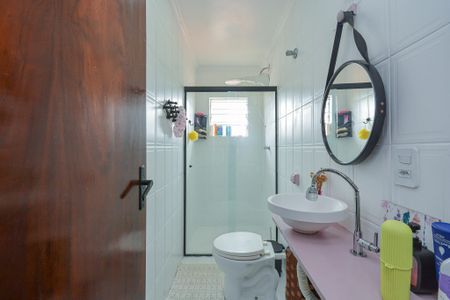 Casa para alugar com 75m², 2 quartos e 1 vaga Casa para alugar com 75m², 2 quartos e 1 vagaBanheiro Social