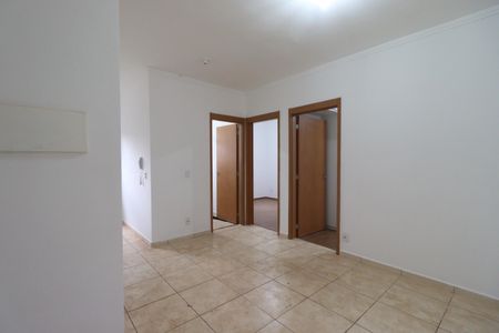 Sala de apartamento para alugar com 2 quartos, 45m² em Residencial Parque dos Servidores, Ribeirão Preto