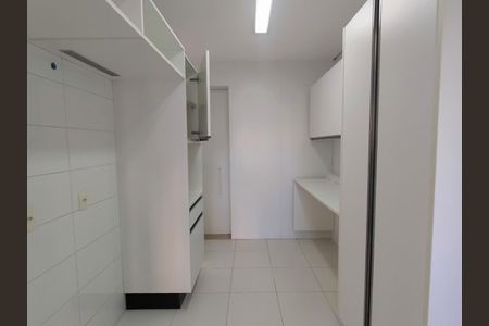 Foto 12 de apartamento à venda com 4 quartos, 192m² em Moema, São Paulo