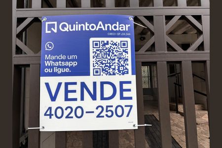 Casa à venda com 265m², 4 quartos e 2 vagas Casa à venda com 265m², 4 quartos e 2 vagasPlaquinha