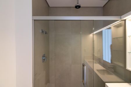 Apartamento para alugar com 137m², 2 quartos e 1 vaga Apartamento para alugar com 137m², 2 quartos e 1 vagaBanheiro da Suíte