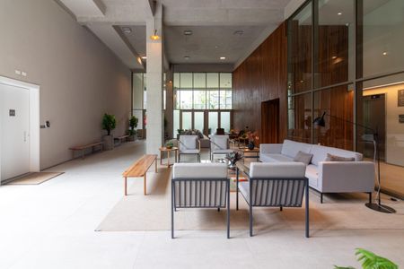 Apartamento para alugar com 137m², 2 quartos e 1 vaga Apartamento para alugar com 137m², 2 quartos e 1 vagaHall social