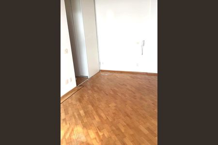 Apartamento à venda com 40m², 1 quarto e 1 vaga