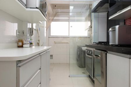 Apartamento à venda com 3 quartos, 101m² em Vila Nair, São Paulo