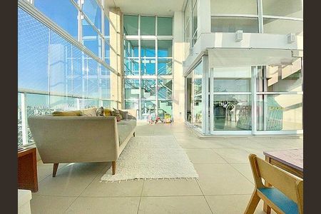 Apartamento à venda com 360m², 4 quartos e 5 vagas