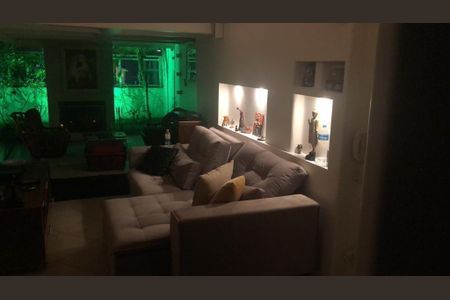 Apartamento à venda com 3 quartos, 240m² em Indianópolis, São Paulo