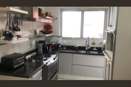Apartamento à venda com 3 quartos, 240m² em Indianópolis, São Paulo