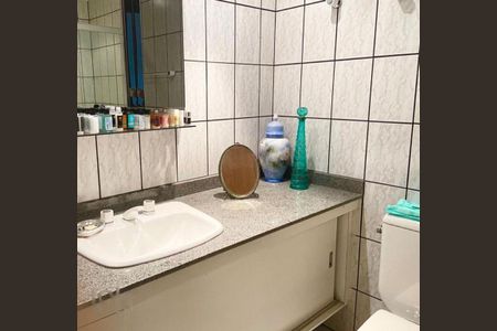Apartamento à venda com 3 quartos, 250m² em Vila Alexandria, São Paulo