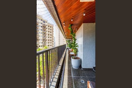 Apartamento à venda com 300m², 4 quartos e 4 vagas